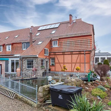 Budget In Grundshagen Mit Gartensitzplatz * Klutz