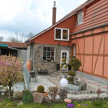 דירה Budget In Grundshagen Mit Gartensitzplatz